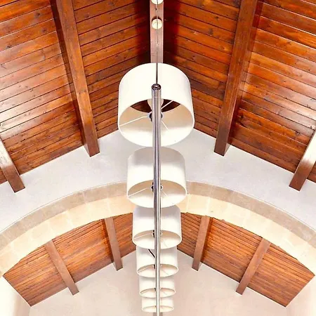 Saraceno Al Faro מלון