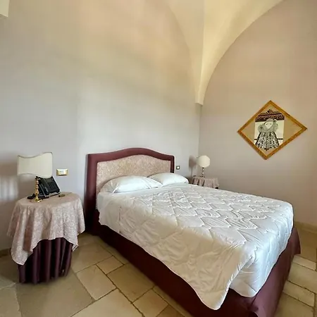 Saraceno Al Faro 4* טאראנטו